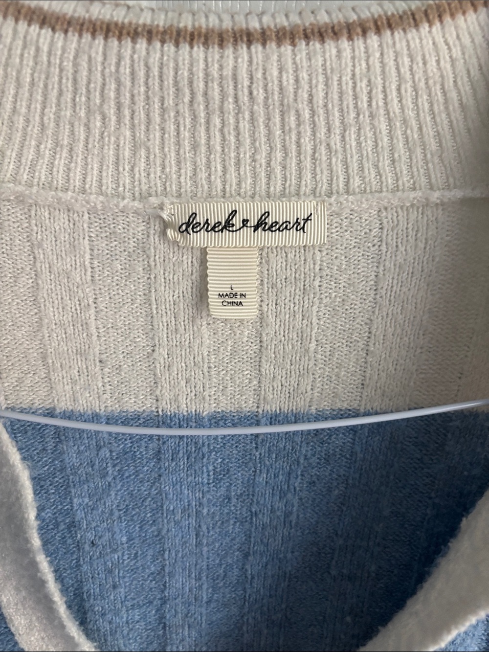 Derek Heart Blue and Cream Striped V-Neck Cropped Sweater with Collar - Picture 2 of 3